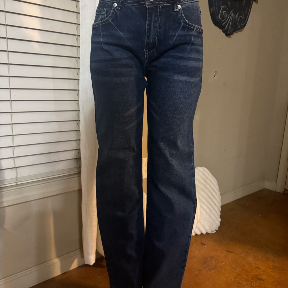 High-Rise Dark Blue Women’s Jeans — Classic Straight